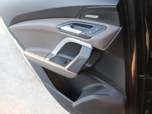 Used 2025 Audi Q5 Premium Plus image 33