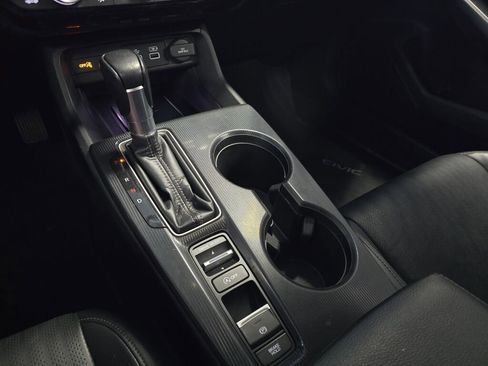 Used 2022 Honda Civic Touring image 35