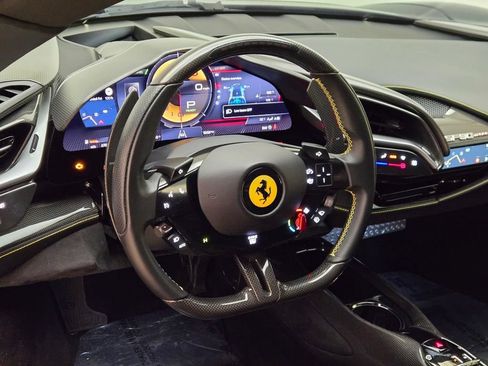 Used 2022 Ferrari SF90 Stradale AWD/4WD image 33