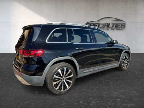 Used 2022 Mercedes-Benz GLB 250 4MATIC w/ Premium Package Lite image 32