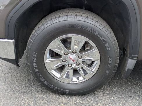 Used 2019 GMC Sierra 1500 SLE w/ Preferred Package AWD/4WD image 10