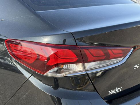 Used 2019 Hyundai Sonata SEL w/ Tech Package 02 image 11