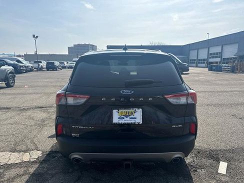 Certified 2022 Ford Escape Titanium w/ Titanium Elite Package AWD/4WD image 5