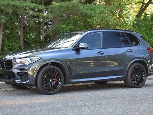 Used 2022 BMW X5 sDrive40i w/ M Sport Package RWD image 3