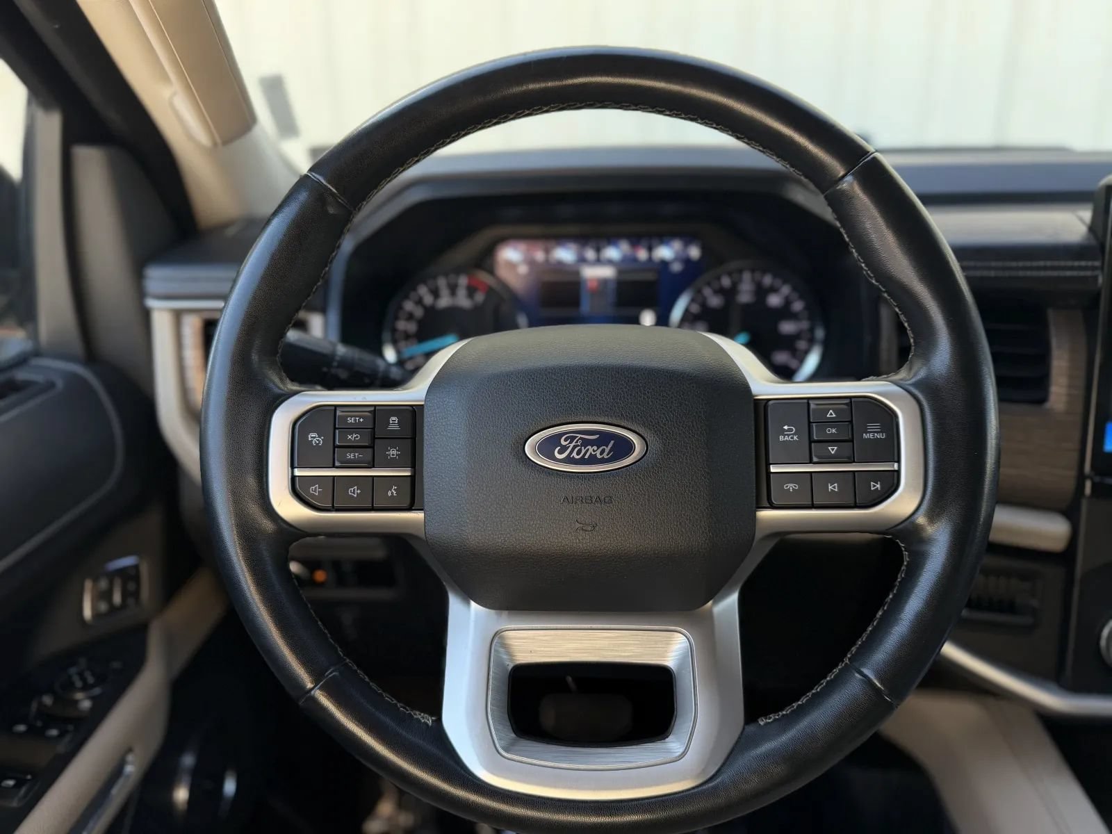 Used 2023 Ford Expedition Max Limited AWD/4WD image 25