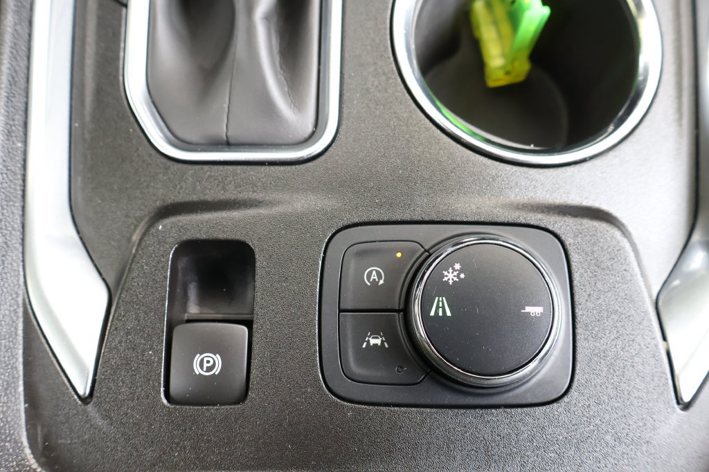 Certified 2023 Chevrolet Traverse LT FWD image 23