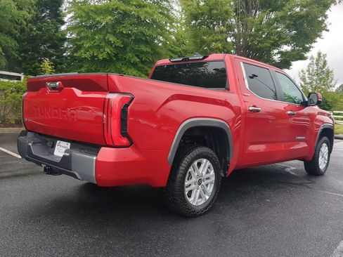 Used 2024 Toyota Tundra Limited AWD/4WD image 4