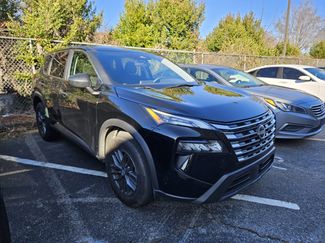 Used 2024 Nissan Rogue S video 1