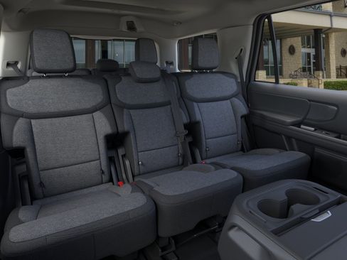 New 2026 Ford Expedition Active RWD image 11