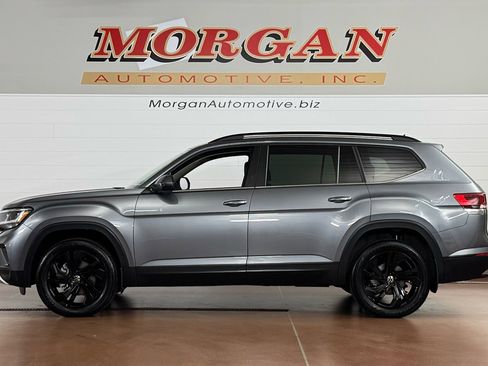 Used 2023 Volkswagen Atlas SE image 6