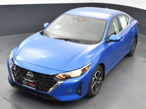 Used 2025 Nissan Sentra SV image 44