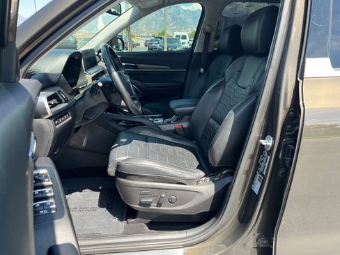 Used 2022 Kia Telluride SX w/ SX Prestige Package AWD/4WD image 11