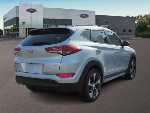 Used 2022 Hyundai Tucson Limited image 11