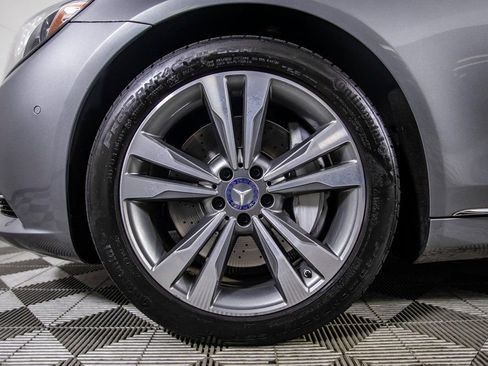 Used 2015 Mercedes-Benz S 550 Sedan image 39