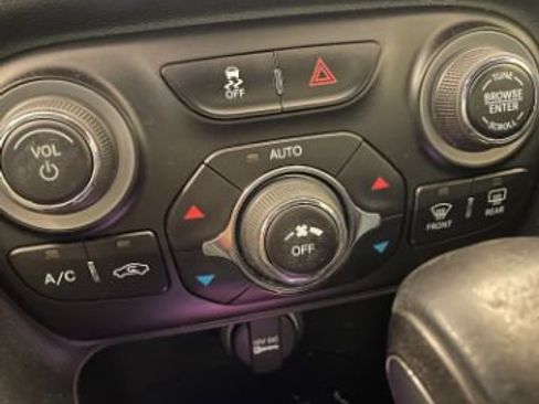Used 2016 Dodge Dart GT FWD image 27
