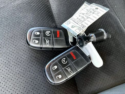 Used 2022 Dodge Durango GT RWD image 15