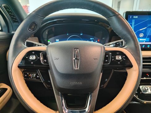 Used 2023 Lincoln Corsair Reserve w/ Equipment Group 201A AWD/4WD image 14