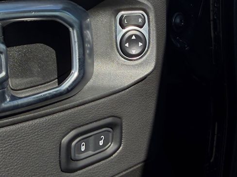 Used 2024 Jeep Wrangler Unlimited Rubicon image 20