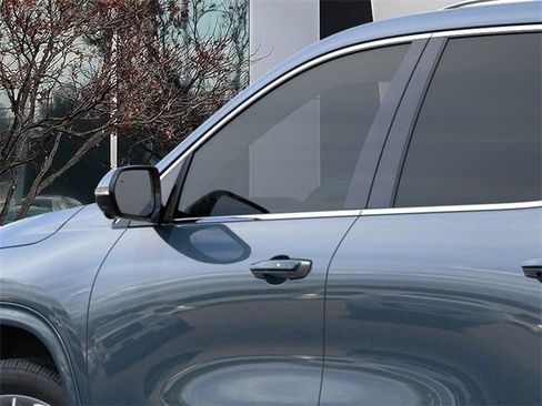 New 2026 Buick Enclave Avenir w/ Super Cruise Package image 12