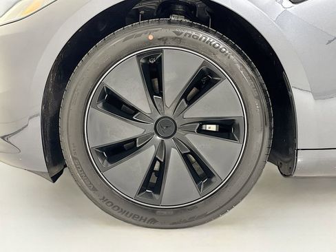 Used 2025 Tesla Model 3 Long Range RWD image 31