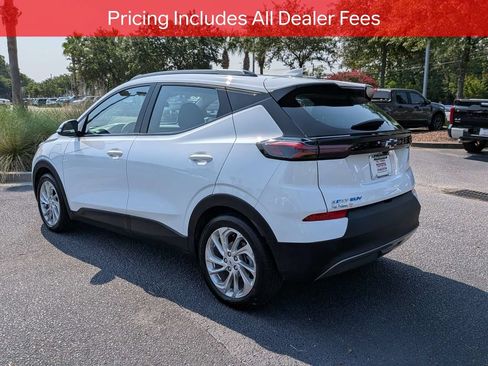 Used 2023 Chevrolet Bolt EUV LT FWD image 6