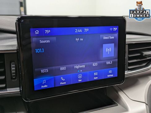 Used 2022 Ford Explorer XLT w/ Equipment Group 202A AWD/4WD image 15