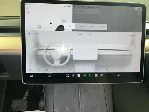 Used 2024 Tesla Model Y Long Range AWD/4WD image 20