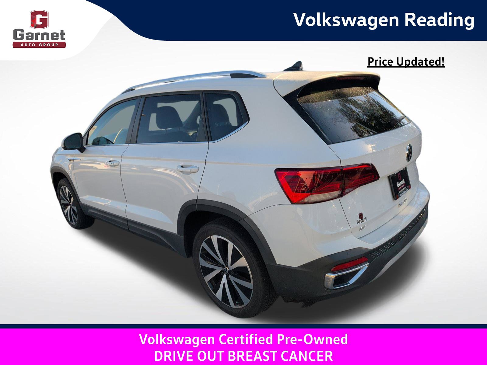 Used 2023 Volkswagen Taos SE w/ Panoramic Sunroof Package FWD image 3