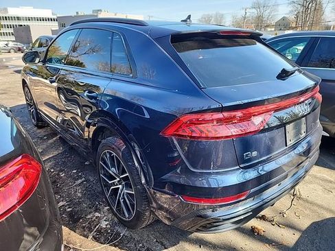 Used 2023 Audi Q8 Premium Plus w/ Premium Plus Package image 2
