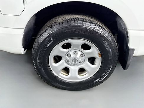 Used 2017 Nissan Titan S image 31