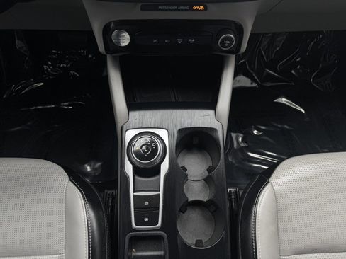 Used 2023 Ford Escape Platinum image 27