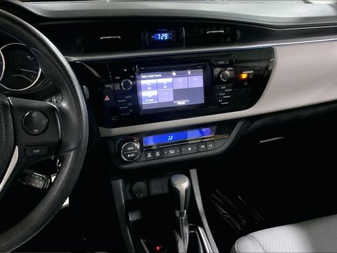 Used 2016 Toyota Corolla LE FWD image 7