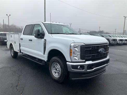 New 2026 Ford F250 XL w/ XL Driver Assist Package image 3