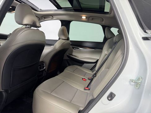 Used 2025 INFINITI QX50 Luxe image 21