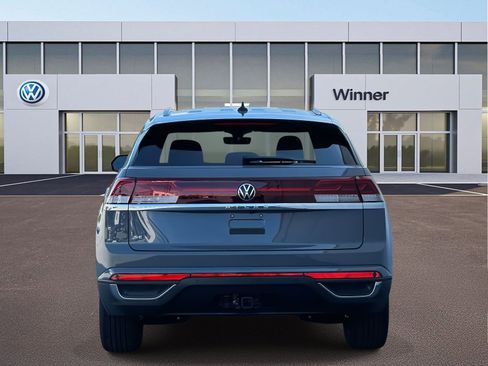 New 2026 Volkswagen Atlas Cross Sport SE image 4