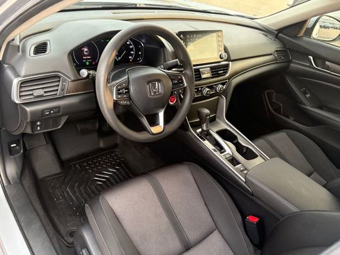 Used 2019 Honda Accord EX image 15