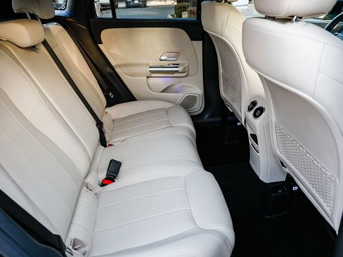 Certified 2025 Mercedes-Benz GLA 250 image 18