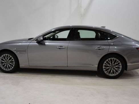 Used 2023 Genesis G80 2.5T image 3