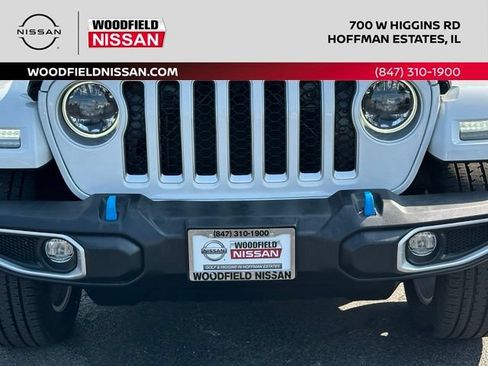 Used 2023 Jeep Wrangler Unlimited Sahara w/ Cold Weather Group AWD/4WD image 8