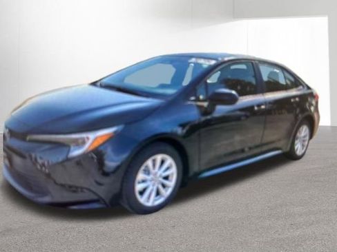 Used 2024 Toyota Corolla LE FWD image 7