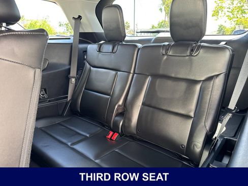 Used 2022 Ford Explorer XLT w/ Equipment Group 202A RWD image 17