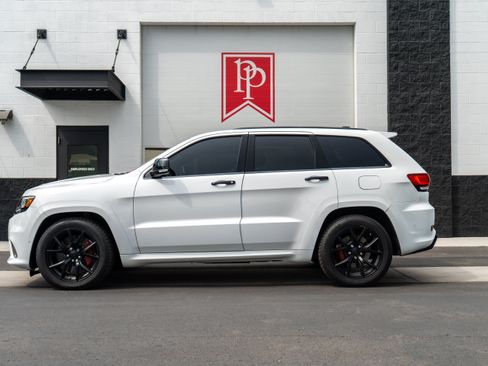 Used 2019 Jeep Grand Cherokee Trackhawk AWD/4WD image 23