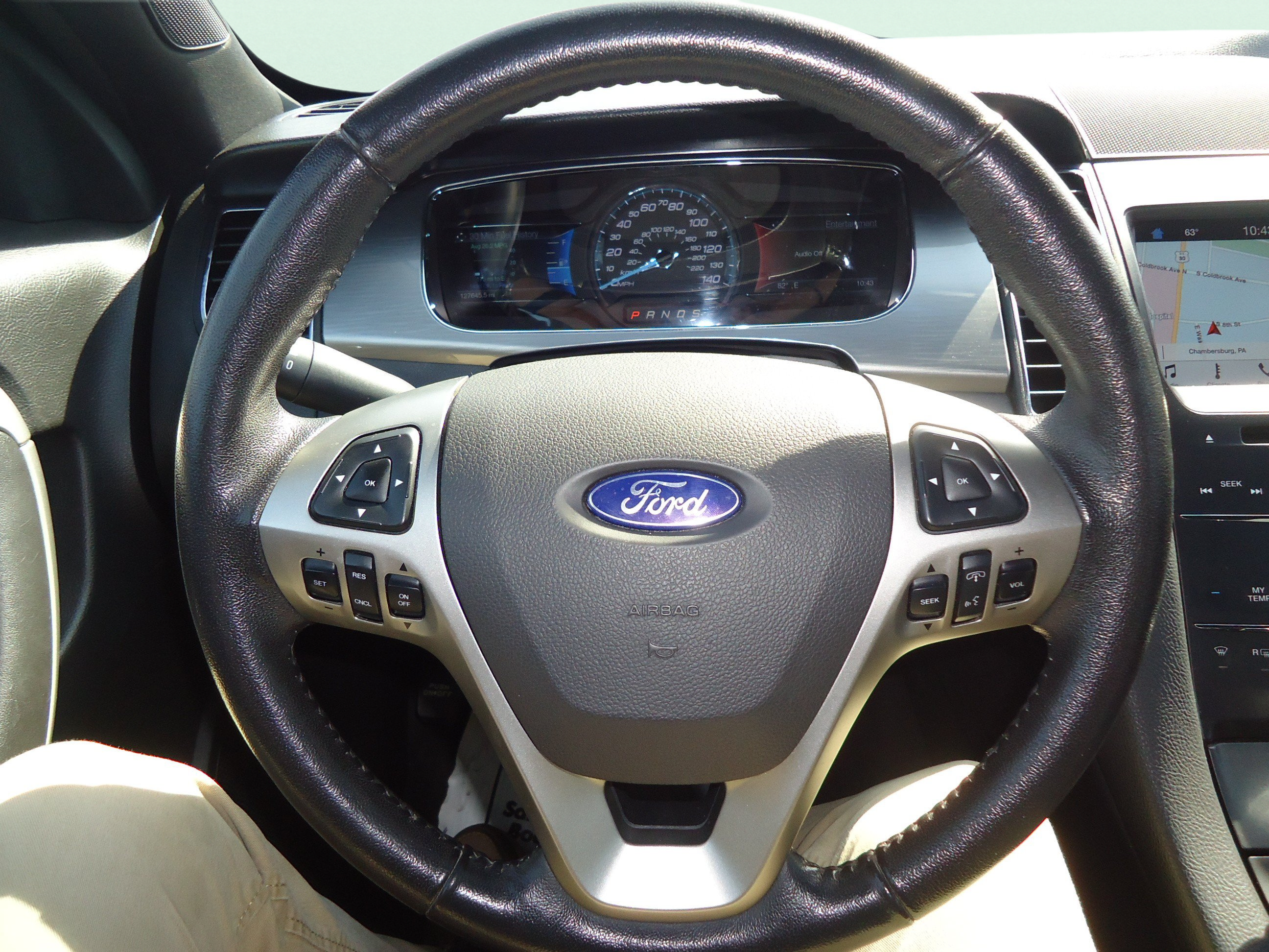 Used 2016 Ford Taurus SEL w/ Equipment Group 201A FWD image 12