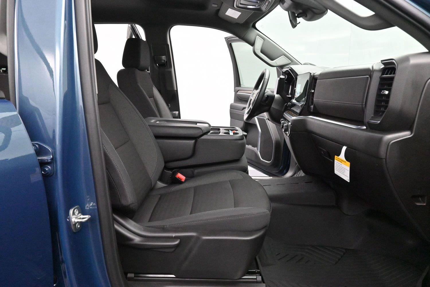 Used 2026 Chevrolet Silverado 2500 LT AWD/4WD image 30
