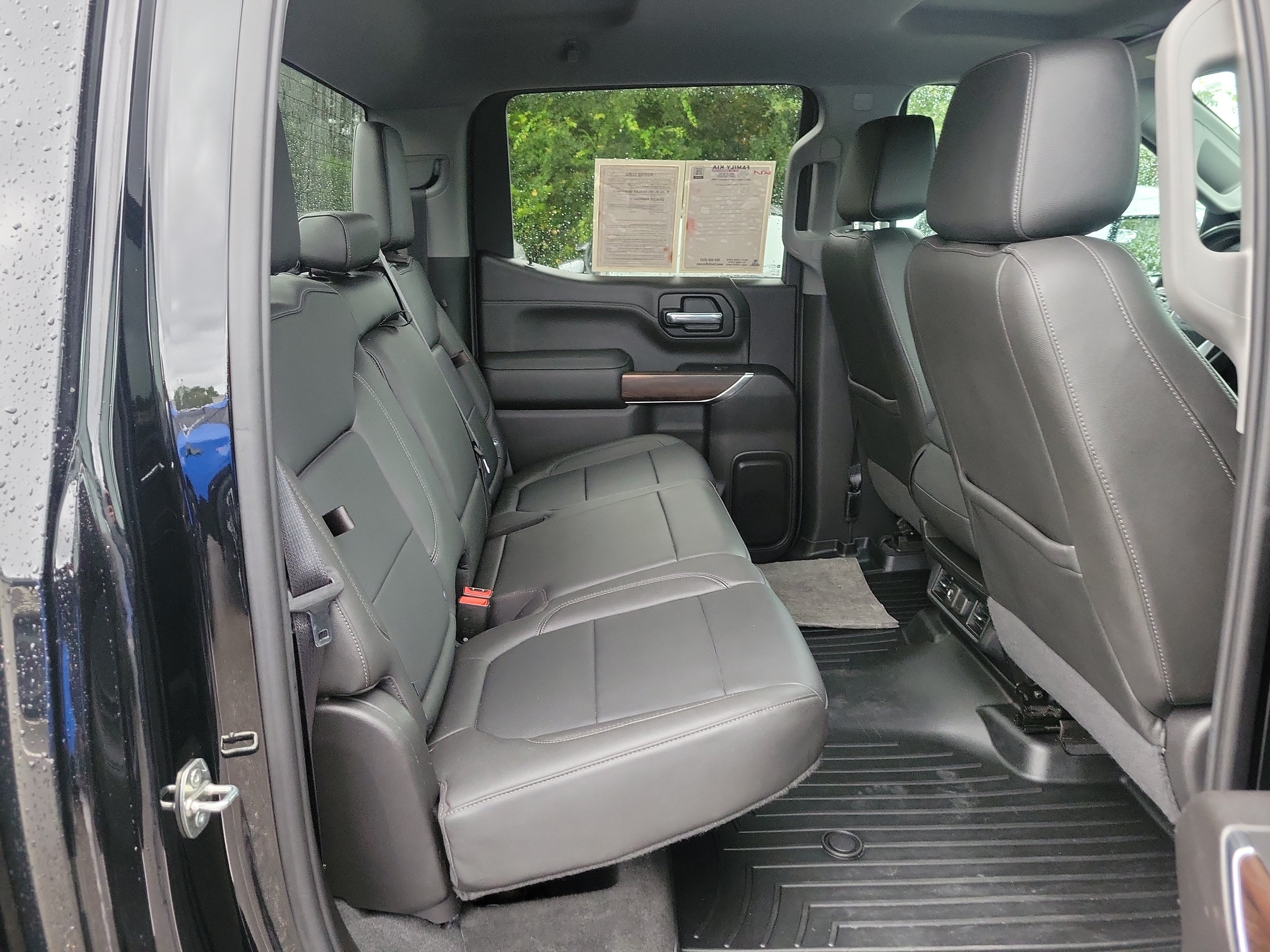 Used 2022 GMC Sierra 1500 SLT AWD/4WD image 10