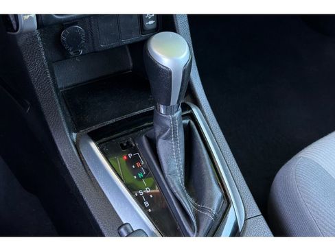 Used 2017 Toyota Corolla L w/ Carpet Mat Package (TMS) FWD image 22
