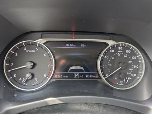 Used 2024 Nissan Sentra SV FWD image 24