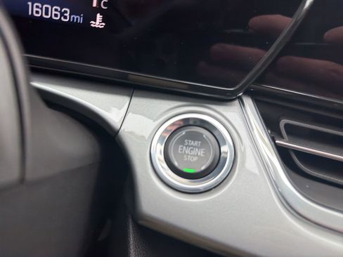 Used 2024 Chevrolet Trax LT w/ Driver Confidence Package image 18