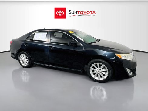 Used 2012 Toyota Camry XLE FWD image 1