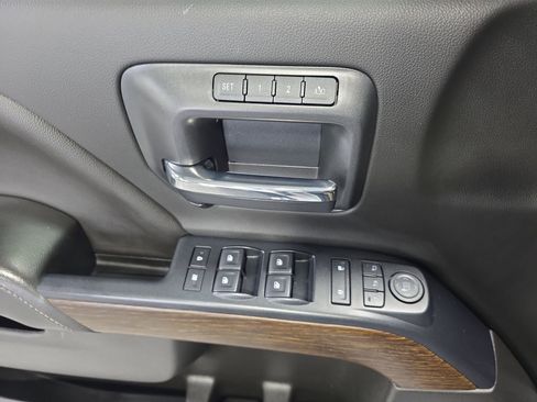 Used 2019 GMC Sierra 3500 Denali w/ Duramax Plus Package image 27